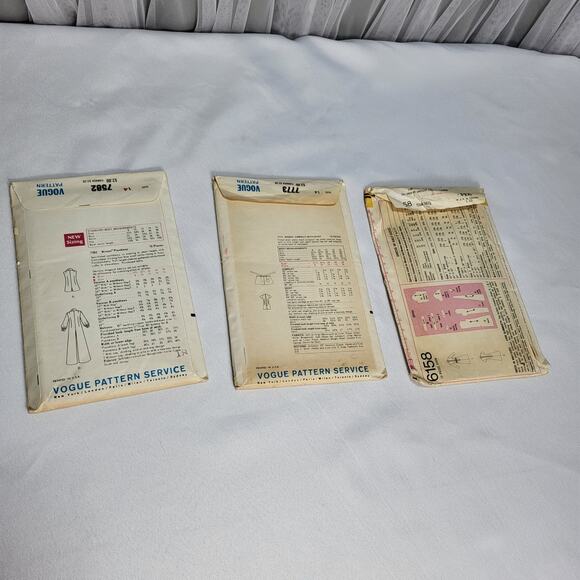 Lot of 34 VTG 1970 Sewing Patterns Mc Call's Simplicity Butterwick Vogue + Box - Picture 7 of 12